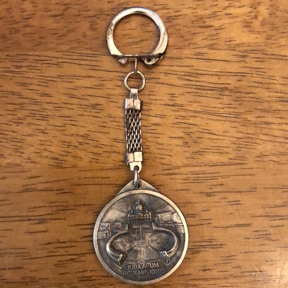 Pope Jone Paul II Catholic Religion Christian Keychain - Picture 3 of 4